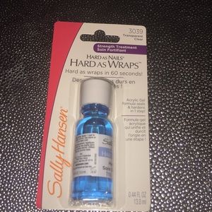 Hard as wrap 💅🏾